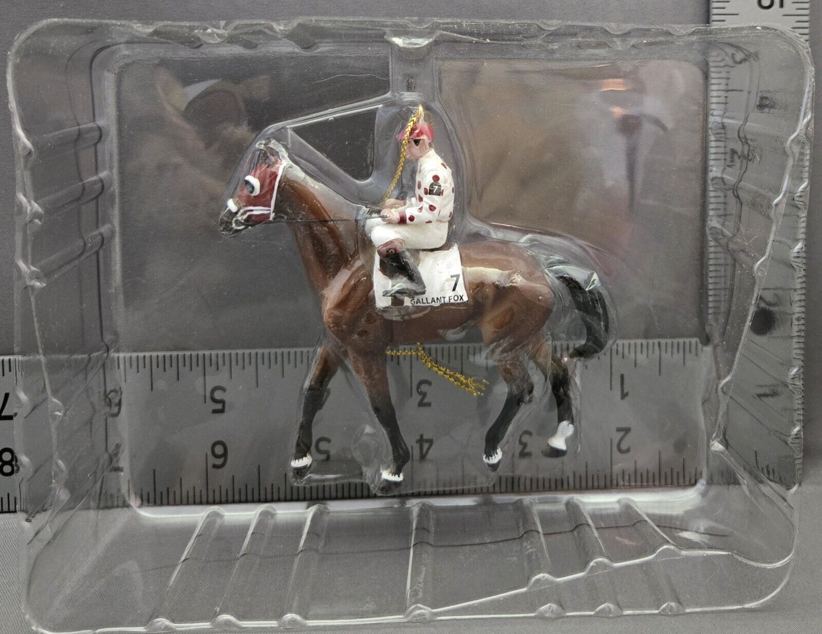 送料込み【ロイヤルクラウンダービー 置物】HORSE Gallant Fox Ornament - 1930 Triple Crown Winner | BreyerHorseRef